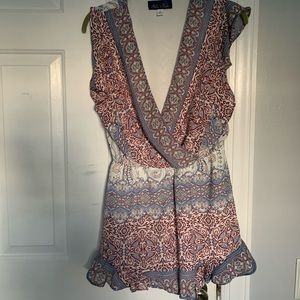 Francesca’s Romper Size Small
